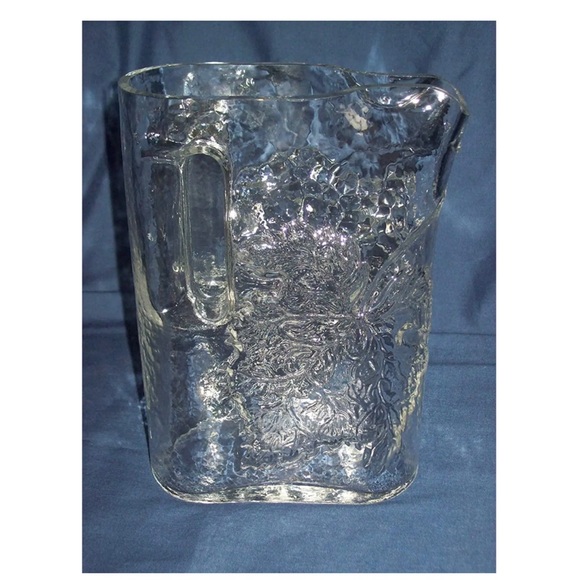 VINTAGE MCM Carl Riedel Austrian Crystal
Grape And Leaf Glass Clear Pitcher - Picture 3 of 4